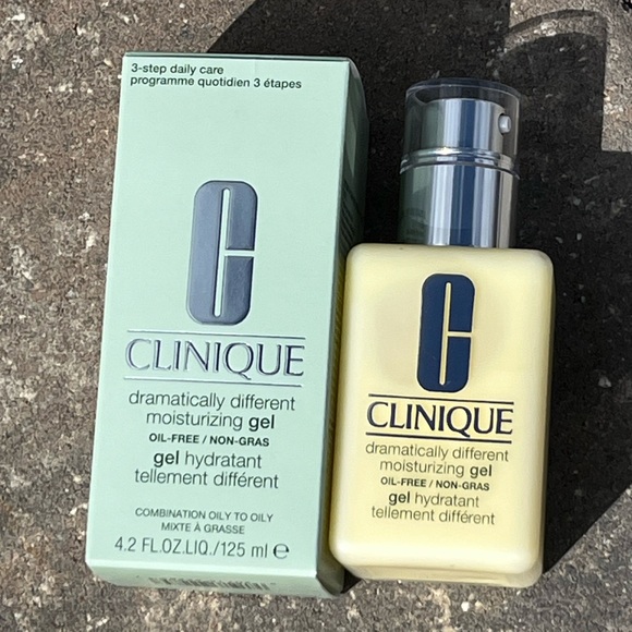 NIB Clinique Dramatically Different Gel Size 4.2 oz - Picture 1 of 7